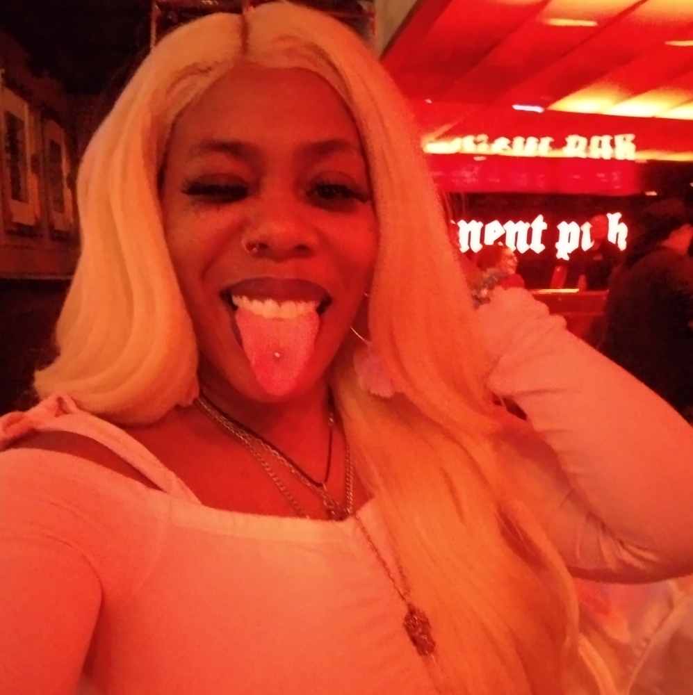 Meet your Posher, Sasha